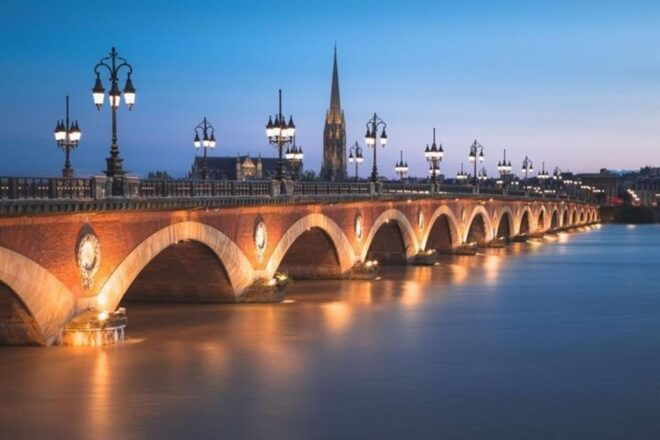Bordeaux: Private Street Art Tour - Highlights