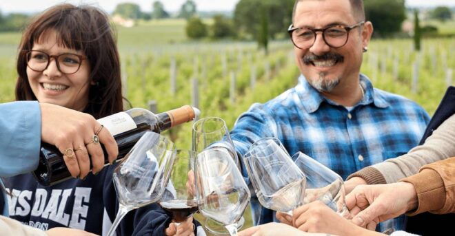 Bordeaux: Saint-Emilion and Medoc Full-Day Wine Experience - Full Description