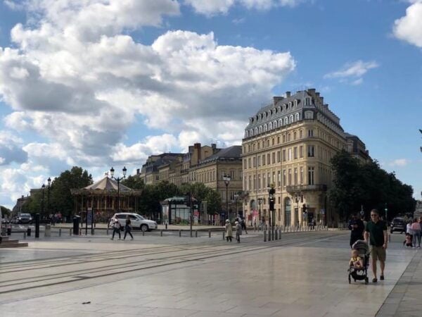 Bordeaux: Small Group - Guided Walking Tour - Participant Age Guidelines