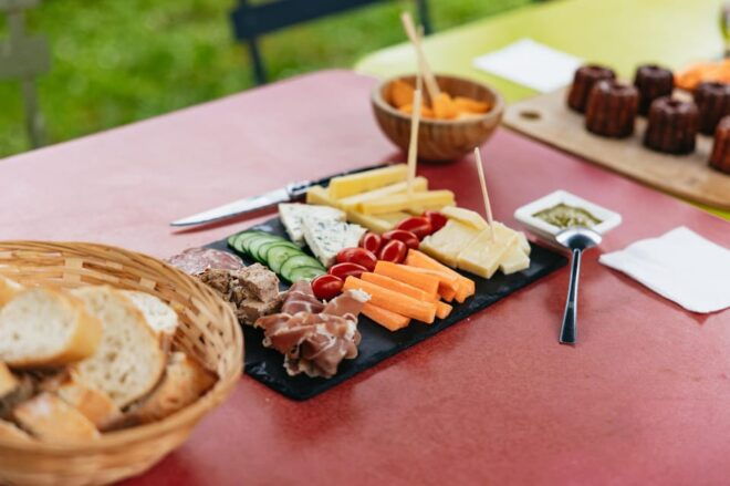 Bordeaux: St. Emilion Day Trip With Wine Tasting and Lunch - Transportation Details