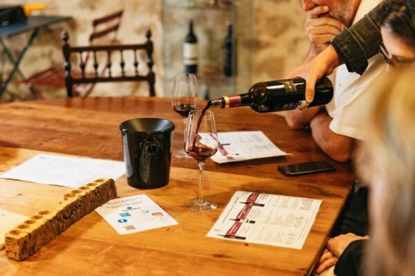 Bordeaux: St. Emilion Day Trip With Wine Tasting and Lunch - Important Tour Information