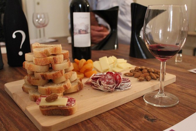 Bordeaux Super Saver Historic Gourmet Walking Tour With Lunch and Médoc Tour - Review Breakdown