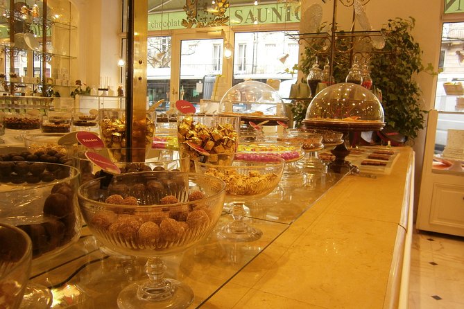 Bordeaux Super Saver Historic Gourmet Walking Tour With Lunch and Médoc Tour - Questions and Assistance