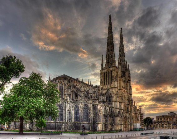 Bordeaux Sweet & Savory Food With Wine Tasting Tour - Overview and Highlights