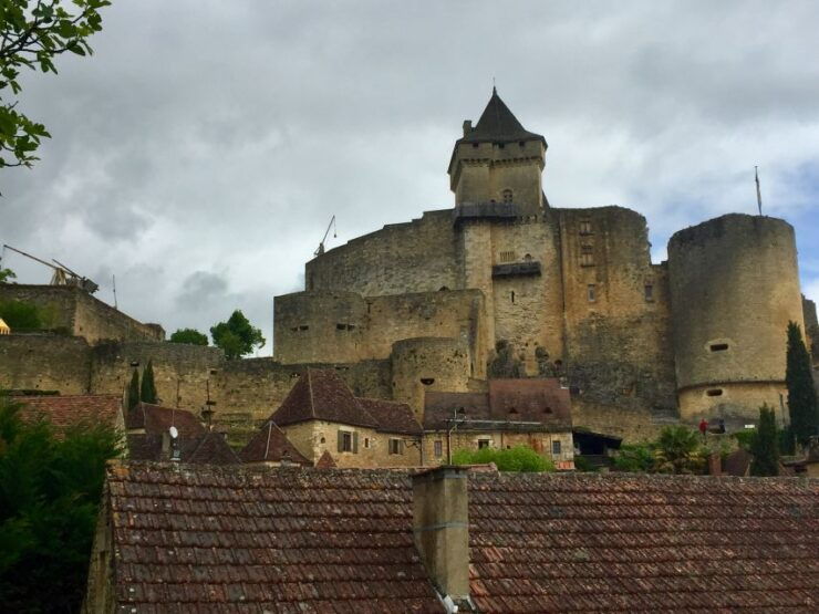 Bordeaux to Dordogne: Castles & Villages Private Tour - Tour Details