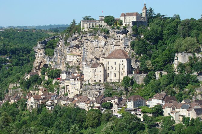 Bordeaux to Dordogne - Private Tour: Fortified Castles and Medieval Villages - Pickup and Transportation