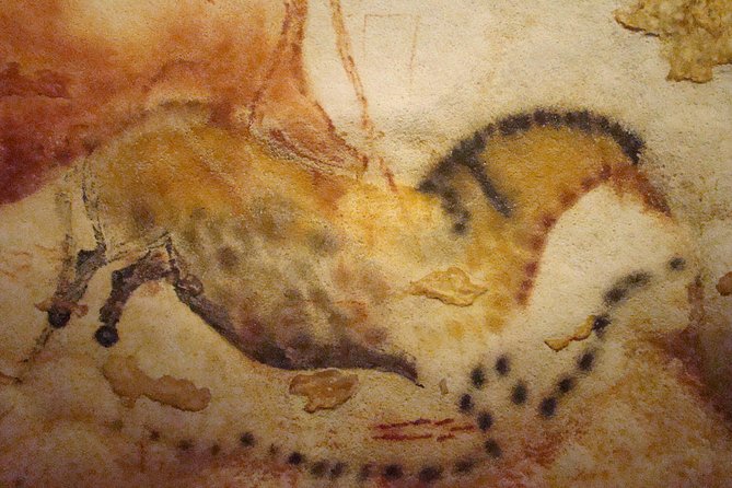 Bordeaux to Lascaux and Dordogne Valley Private Sightseeing Tour - The Sum Up