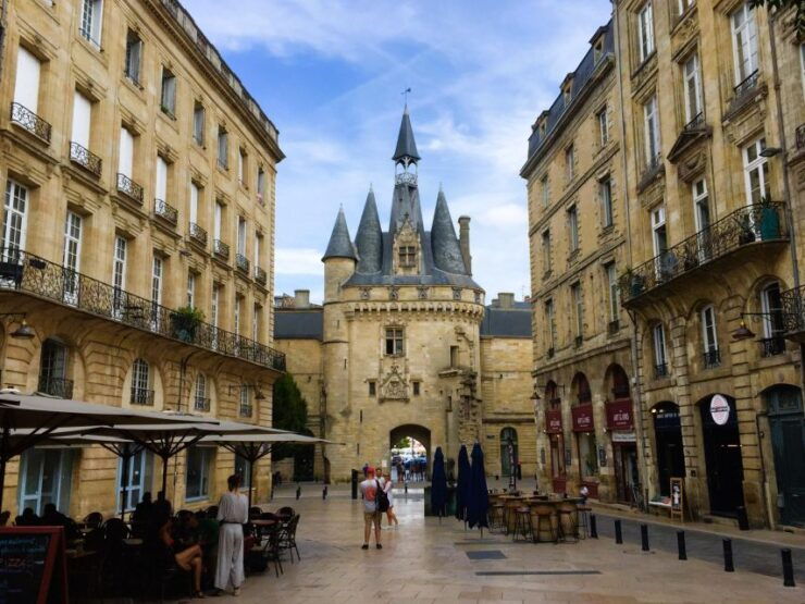Bordeaux: Tour With Private Guide - Booking Details