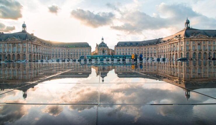 Bordeaux: Unusual Visits to the Pearl of Aquitaine - Comprehensive City Tours