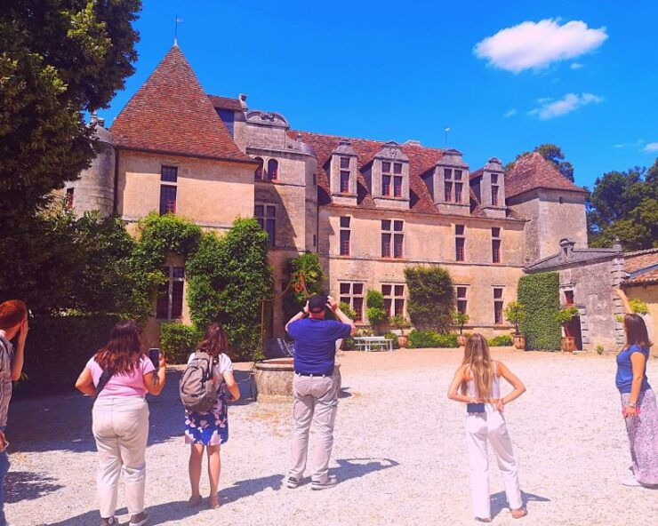 Bordeaux: Vineyard off the Beaten Track With Wine Tasting - Explore the Pessac-Léognan Winery