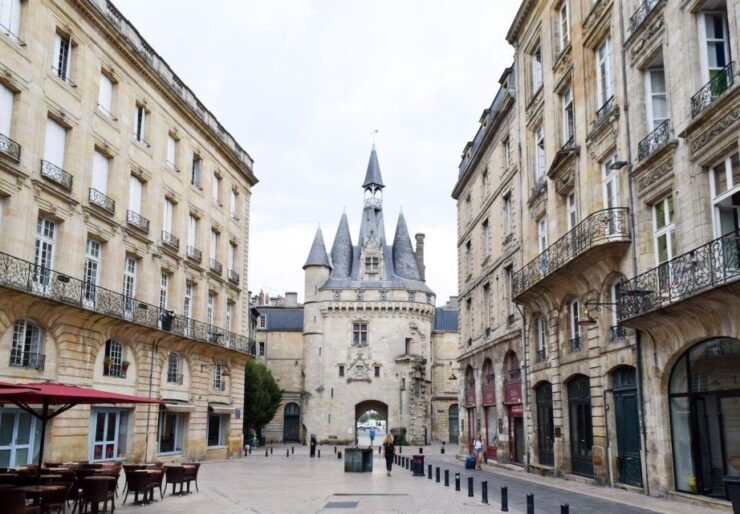 Bordeaux Walking City Tour With a Local Certified Guide - Experience Highlights
