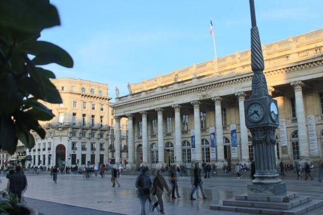 Bordeaux Walking City Tour With a Local Certified Guide - Tour Highlights