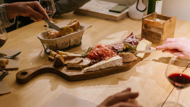 Bordeaux: Walking tour with local Sweets, Wine and Cheese - Good To Know