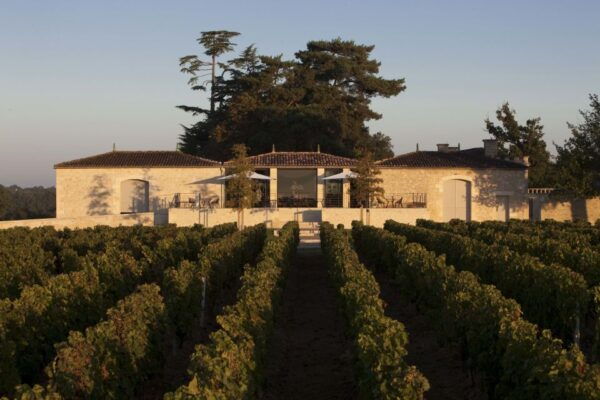 Bordeaux: Wine Country Vineyards Tour W/ Local Wine Tastings - Common Questions