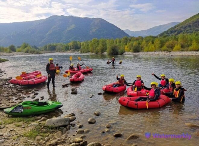 Borgo a Mozzano: Kayak Tour Under the Devils Bridge - Participant Requirements