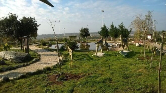 Borgo Celano: Paleonthological Museum of Dinosaurs Ticket - Activities and Dining Options