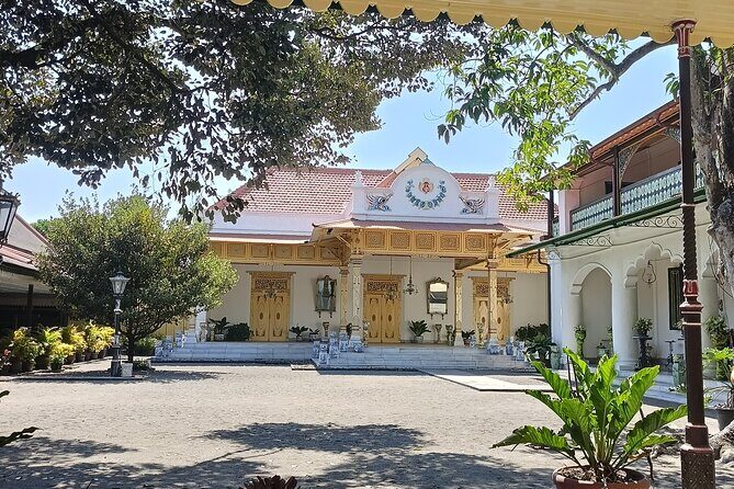 Borobudur and Prambanan Private Full Day Tour with Palace Visit - Additional Perks and Practical Details