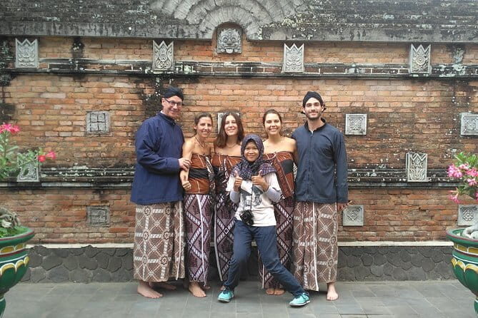 Borobudur and Prambanan private tour full day - Wrapping Up the Day: Return to Yogyakarta