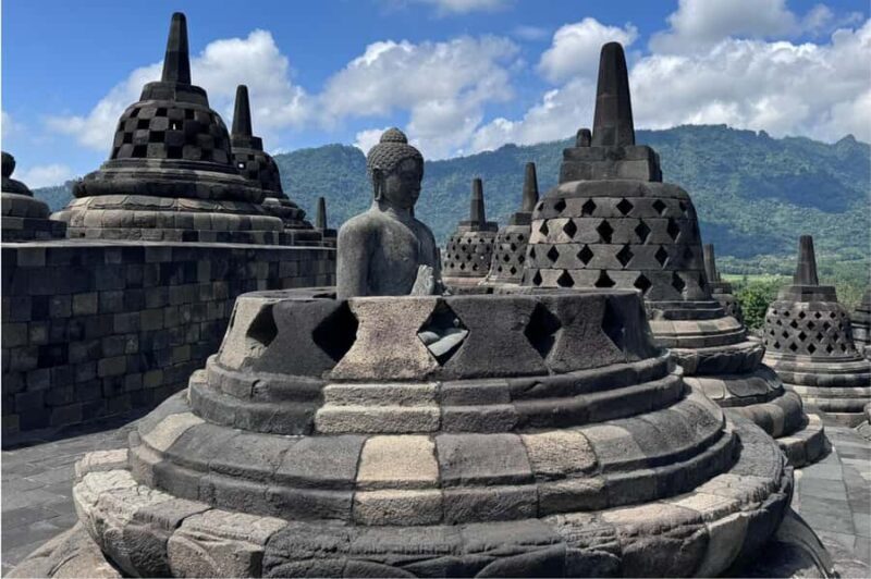 Borobudur Climb-up & Prambanan Private Tour All Inclusive - FAQ