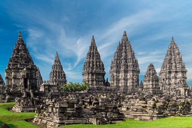 Borobudur (Climb Up), Sultan Palace - Tamansari, Prambanan Tour - A Closer Look at the Itinerary