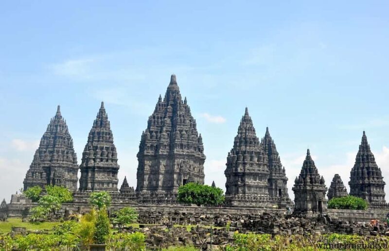 Borobudur & Prambanan Heritage Day Trip with Local Breakfast - The Full Day: What to Expect on the Tour