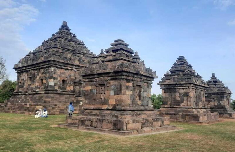 Borobudur, Prambanan, Plaosan, & Ijo Temple Sunset - FAQ