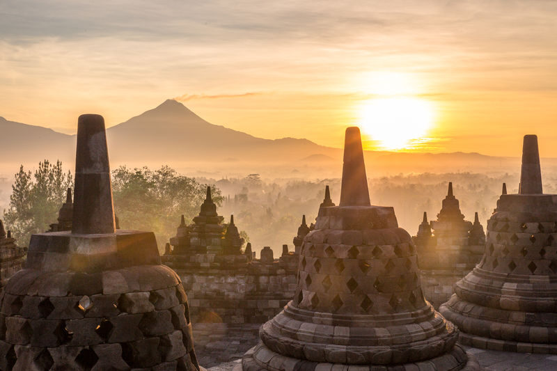 Borobudur Sunrise (Hill/Temple with Climb) Tour in Yogyakarta - Breakfast and the gap before temple entry