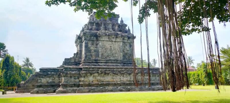 Borobudur Sunrise in stumbu hill, Borobudur, & Mendut temple - Good To Know