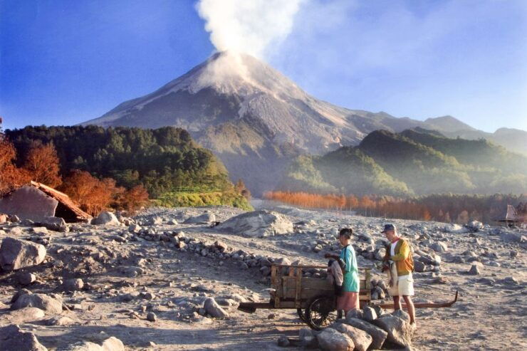 Borobudur Sunrise, Merapi Volcano & Prambanan Full Day Tour - Experience Highlights