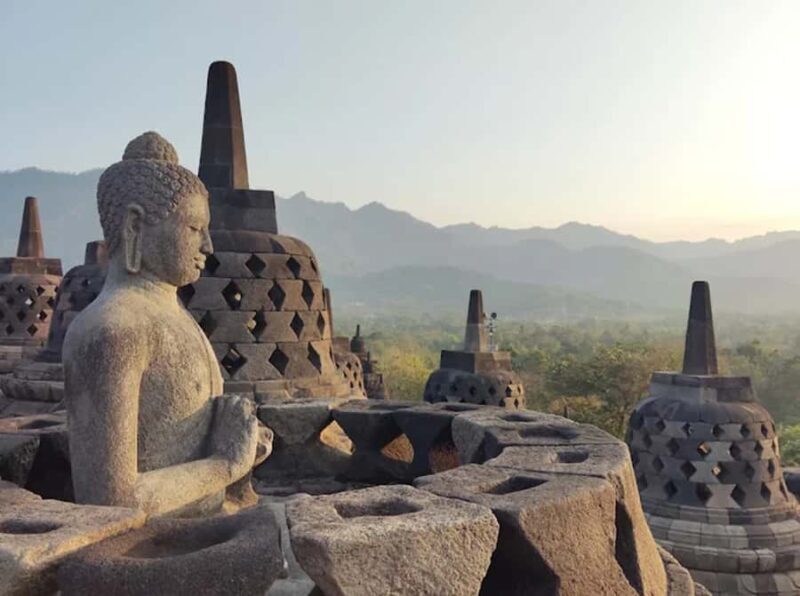 Borobudur Sunrise, Mount Merapi & Prambanan Full Day Tour - FAQ