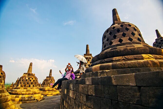 Borobudur Sunrise On Temple Structure Guided Tour With Breakfast - Good To Know