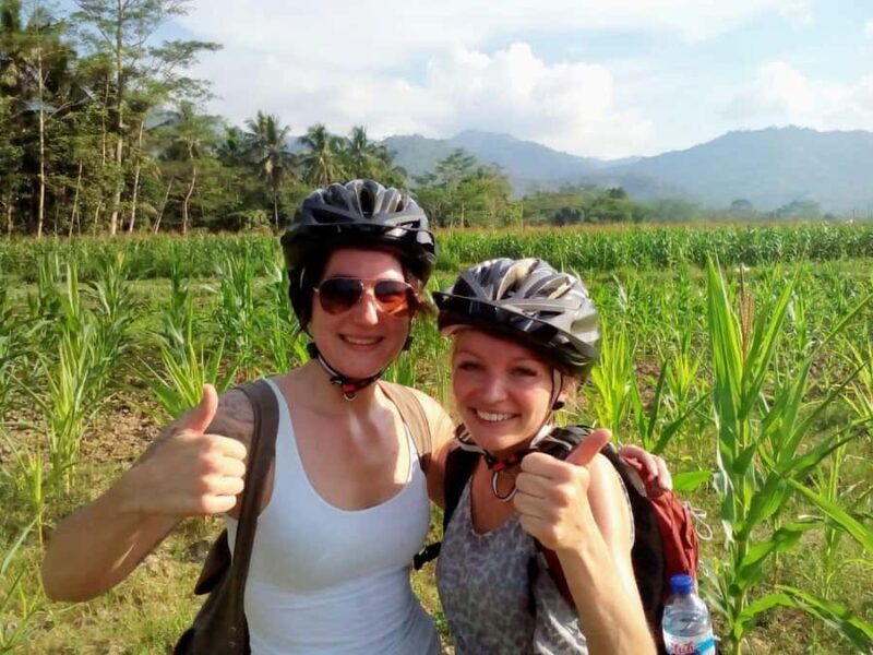 Borobudur tample, Cycling & Elo River Rafting Tour - Rafting on the Elo River: An Exciting Finish