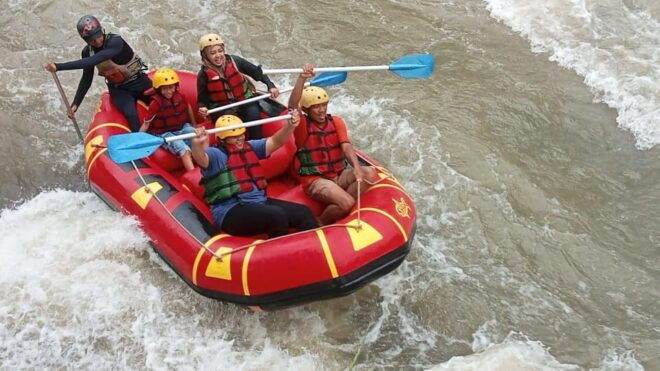 Borobudur Temple & Elo Rafting Tour. - Important Information