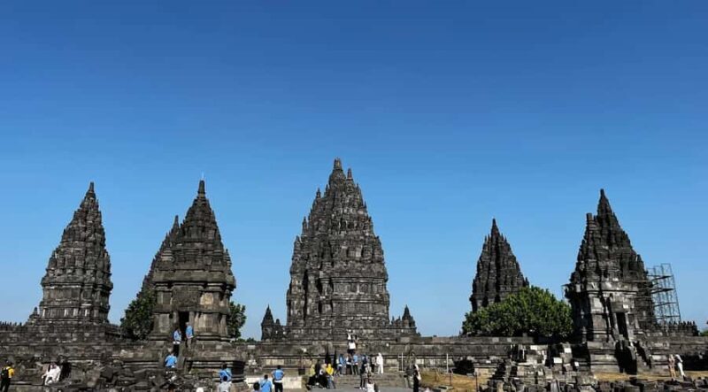 Borobudur Temple & Prambanan Temple Tour with Climb - Exploring the Borobudur & Prambanan Temple Tour with Climb: An In-Depth Review