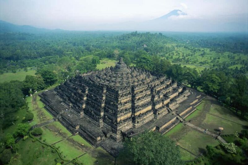 Borobudur Tour : guarantees climb up top of temple structure - Why This Tour Stands Out