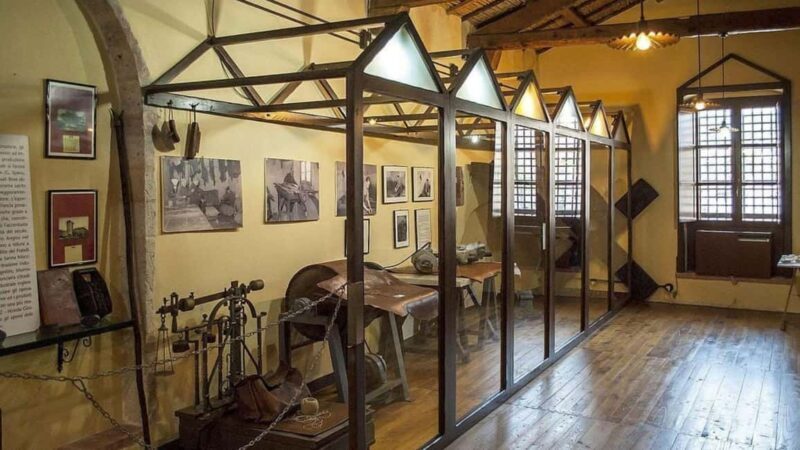 Bosa: visit to the Tannery Museum with Malvasia wine tasting - Good To Know