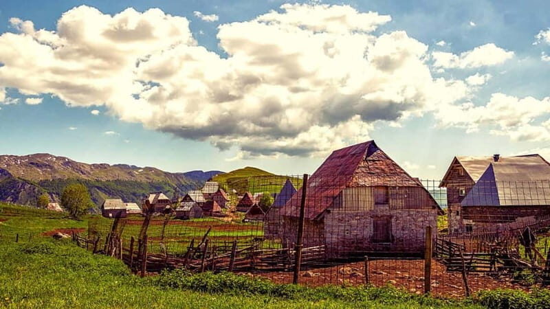 Bosnia's Nomad Havens: Lukomir & Umoljani - An In-Depth Look at the Tour Experience