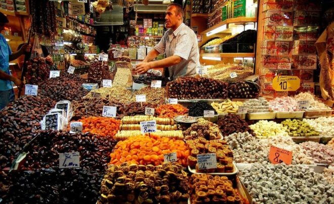 Bosphorus Cruise and Two Continents Tour With Local Guide - Key Attractions
