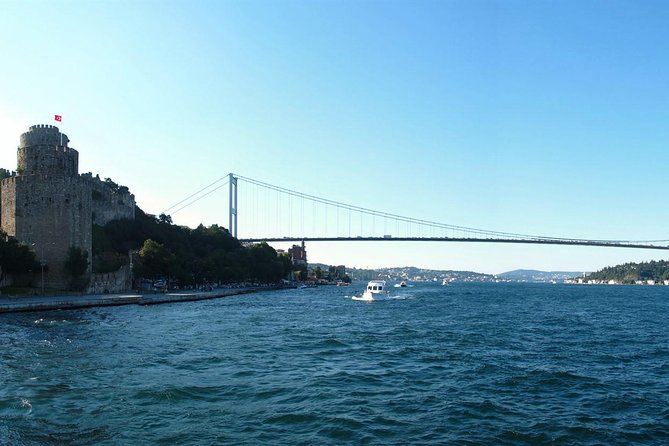 Bosphorus Cruise and Two Continents Tour With Lunch at the Top of Camlica Hill - Tour Highlights