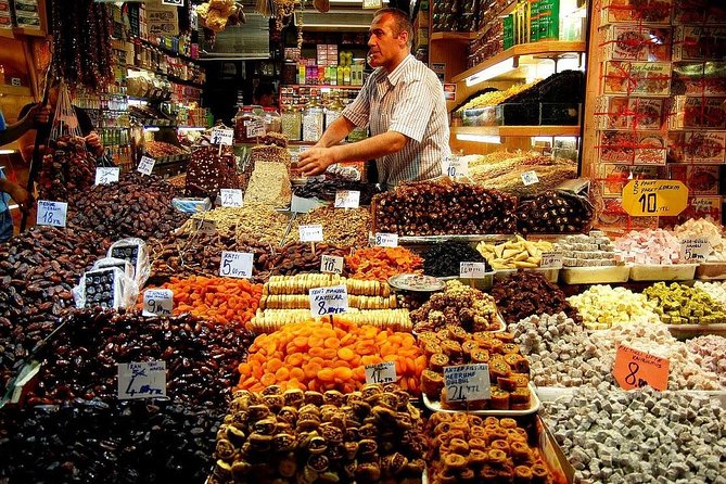 Bosphorus Cruise and Two Continents Tour With Lunch at the Top of Camlica Hill - Common Questions