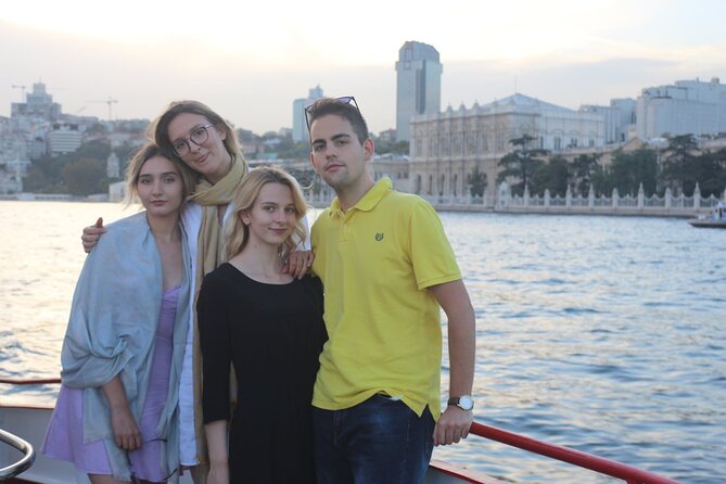 Bosphorus Cruise Boat Tour İstanbul 3 Hours Tour And Golden Horn - Overview of Bosphorus Cruise Boat Tour