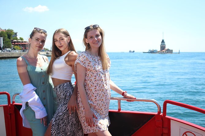 Bosphorus Cruise Boat Tour İstanbul 4H Tour And Golden Horn And Rumeli Fortress - Traveler Experiences