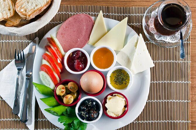 Bosphorus Cruise with Breakfast, Sunset and Stop on Asian Side - In-Depth Review of the Bosphorus Cruise Experience