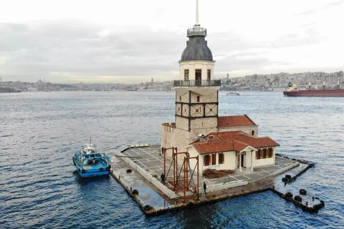 Bosphorus Cruise With Private Boat - From Ortakoy to KIz Kulesi Island