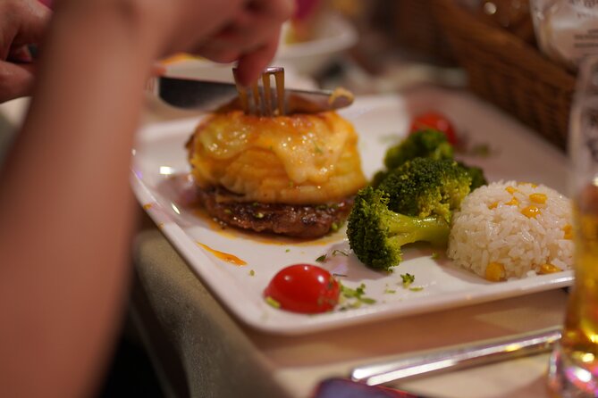 Bosphorus Dinner Cruise & Turkish Night Show With Alcholic Drinks - Beverage Selection