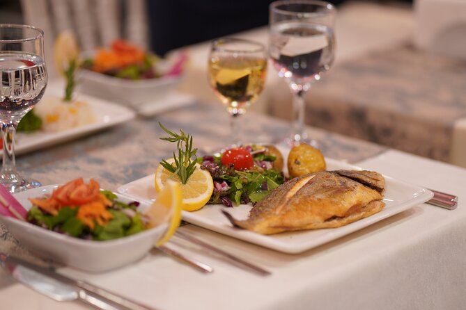 Bosphorus Dinner Cruise & Turkish Night Show With Alcholic Drinks - Pickup and Start Time