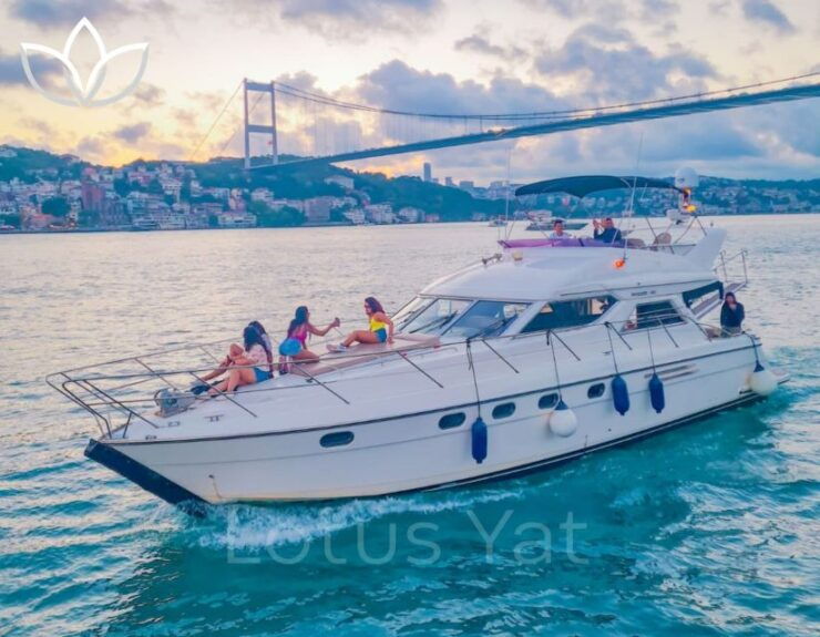 Bosphorus: Highlights Private Yacht Cruise - Pickup Information