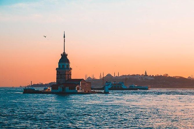 Bosphorus Open-Buffet Dinner Cruise With Live Entertainment  - Istanbul - The Sum Up