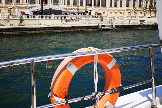 Bosphorus Private 1-Hour Tour on the Boat in Istanbul - What To Expect