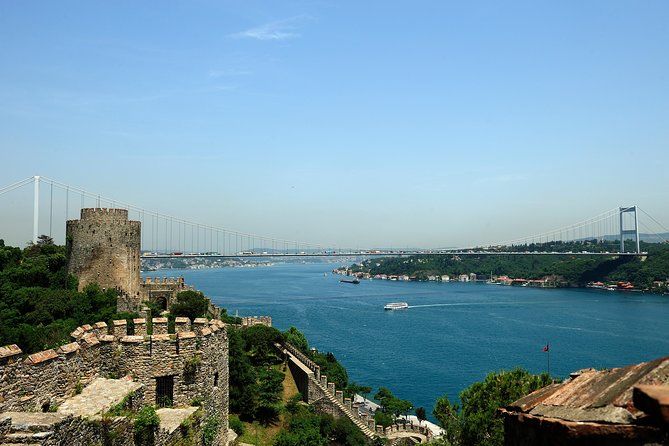 Bosphorus Strait Cruise With Rumeli Fortress or Kucuksu Palace - Istanbul - Logistics and Details